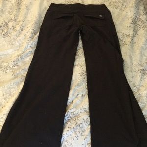 Athleta yoga pants